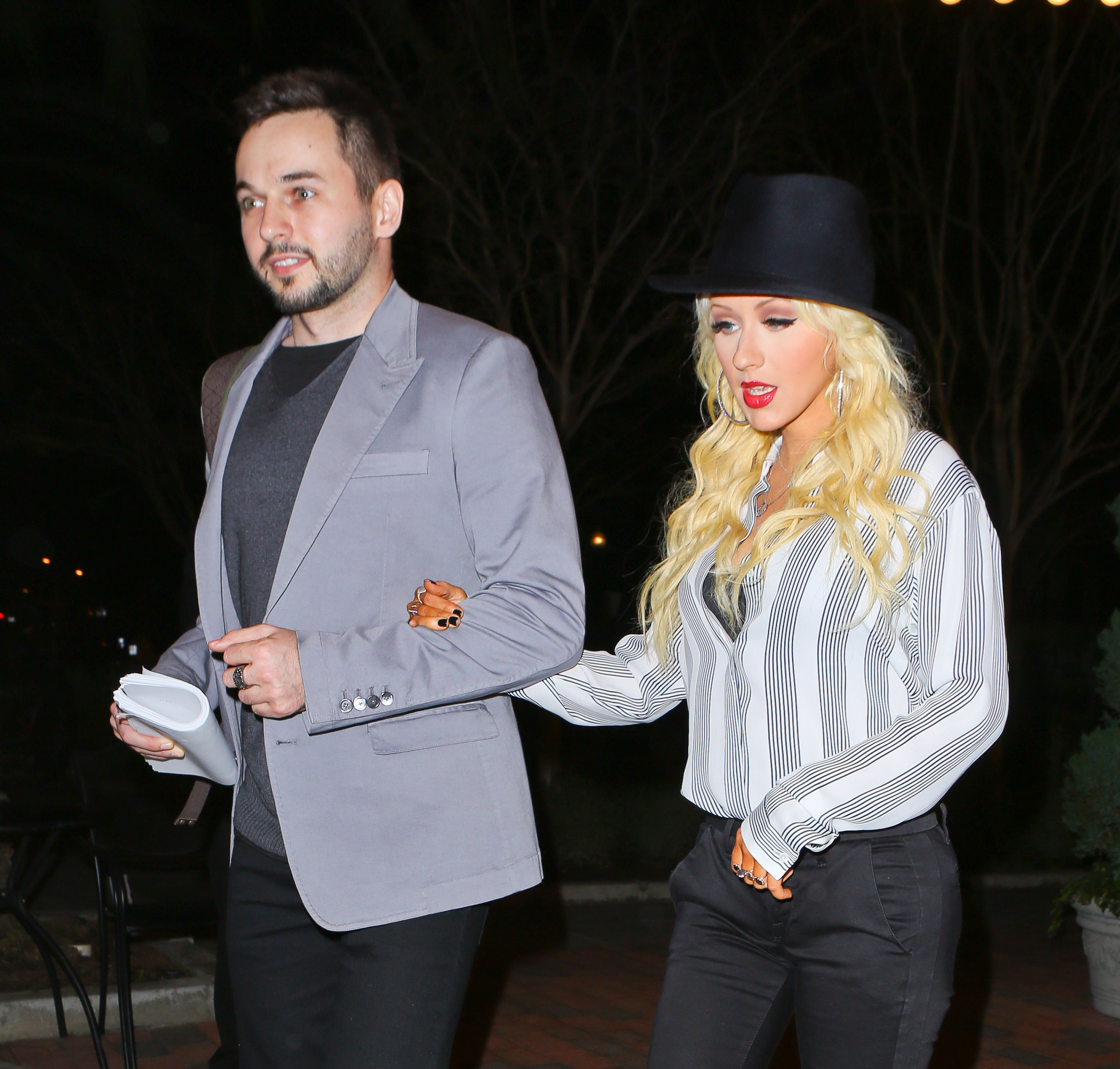 _Christina_Aguilera_HQCandids_28129_.jpg _Christina_Aguilera_HQCandids_28129_.jpg
