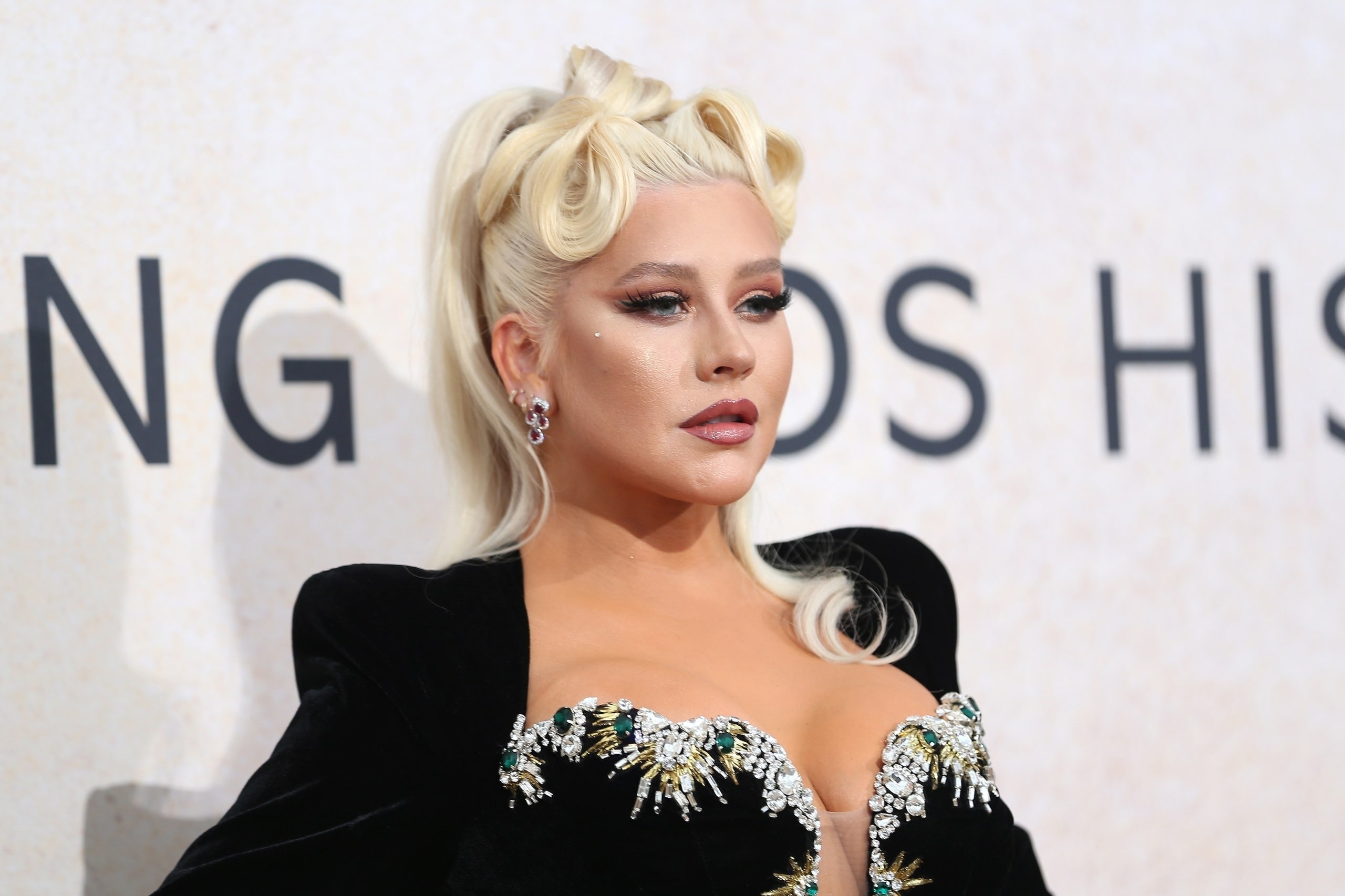 amfAR_Gala_Cannes_2022_-_Christina_Aguilera_-_Xtina_Daily_00002.jpg