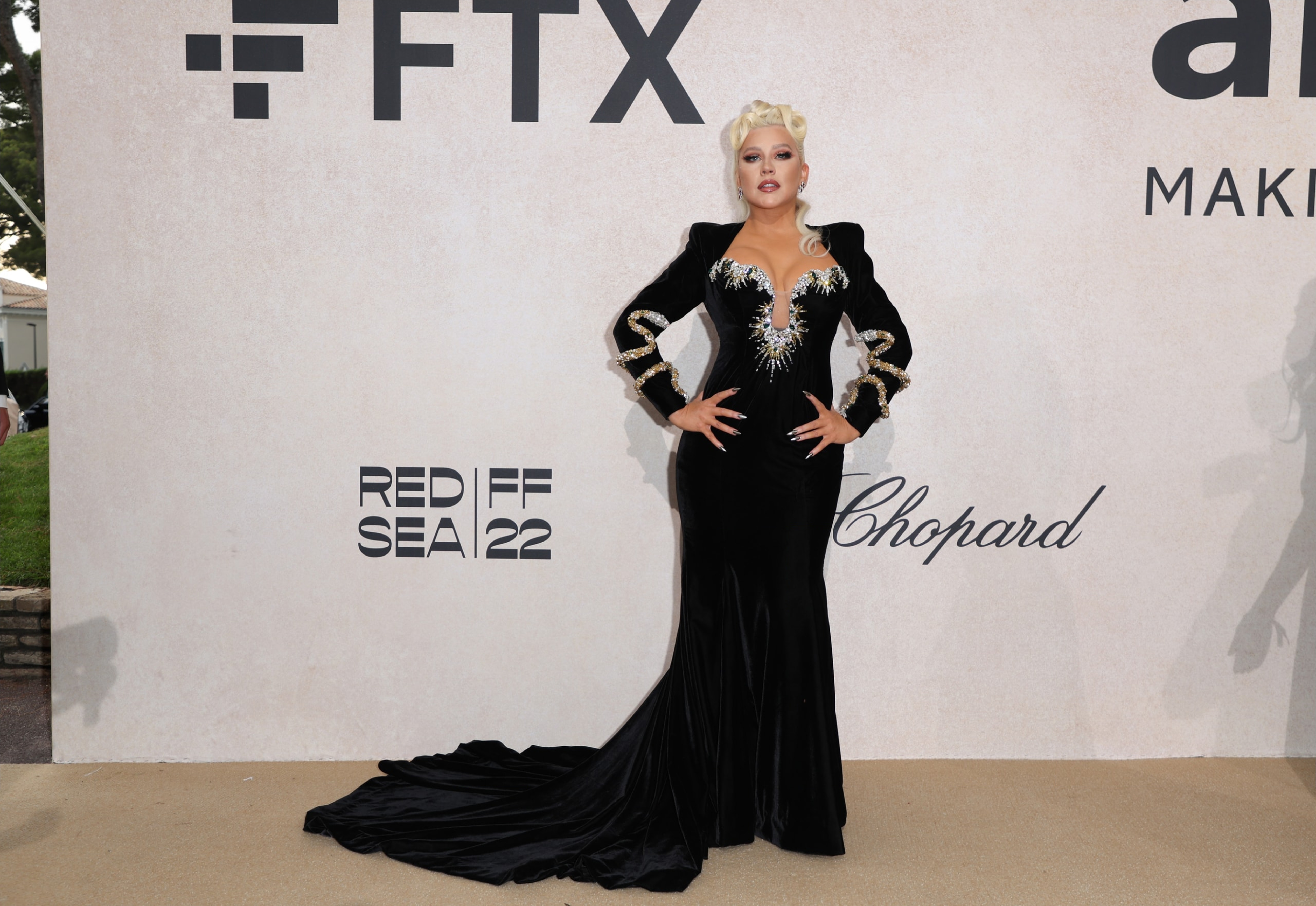 amfAR_Gala_Cannes_2022_-_Christina_Aguilera_-_Xtina_Daily_00091.jpg amfAR_Gala_Cannes_2022_-_Christina_Aguilera_-_Xtina_Daily_00091.jpg