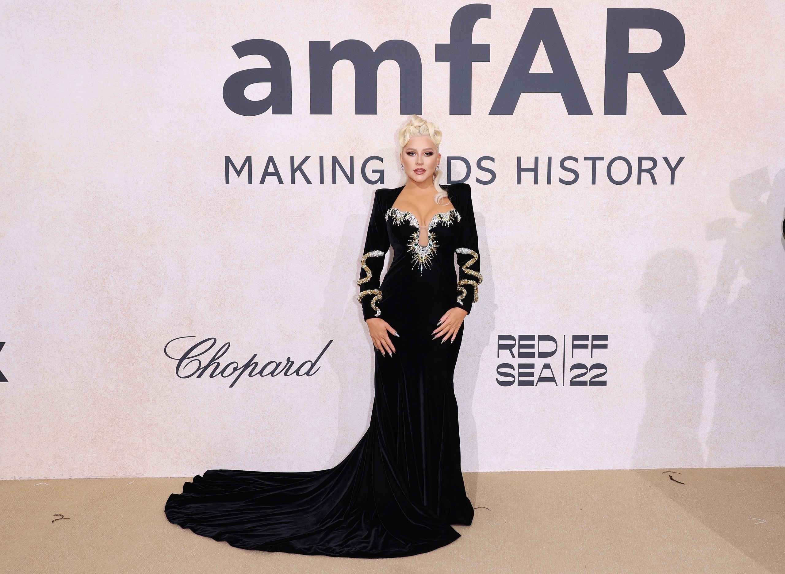 amfAR_Gala_Cannes_2022_-_Christina_Aguilera_-_Xtina_Daily_00132.jpg