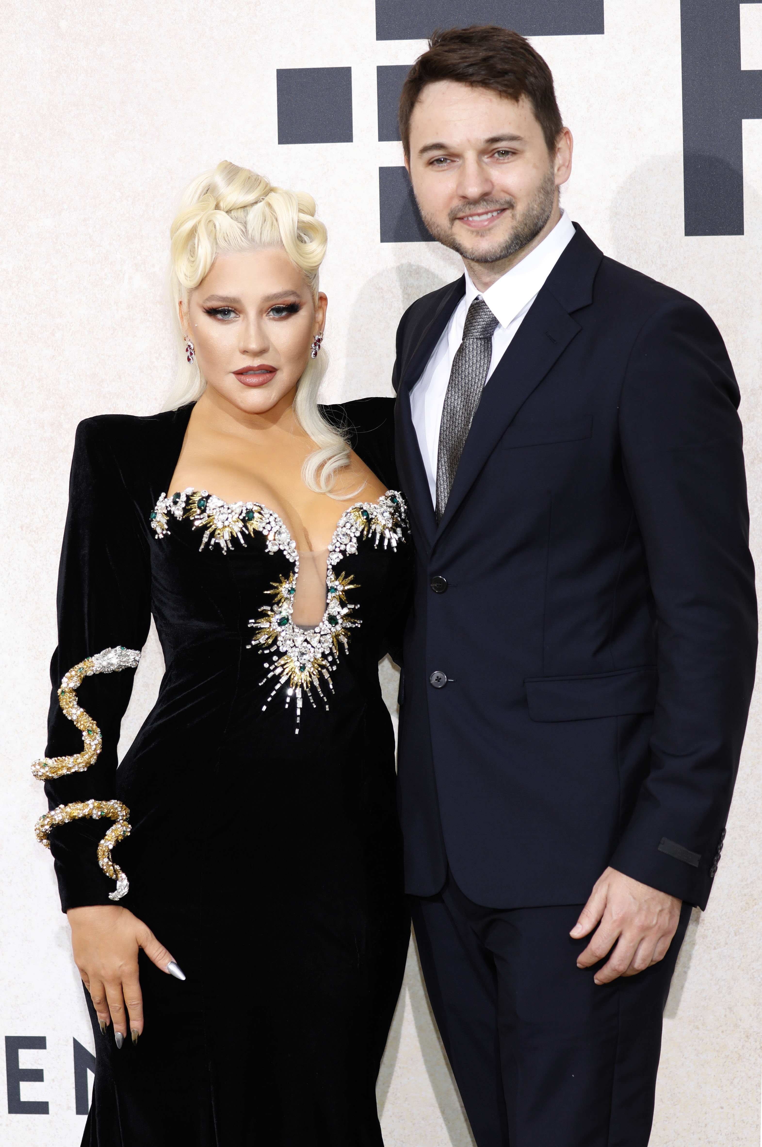 amfAR_Gala_Cannes_2022_-_May_26_-_0001_XtinaDaily.jpg amfAR_Gala_Cannes_2022_-_May_26_-_0001_XtinaDaily.jpg