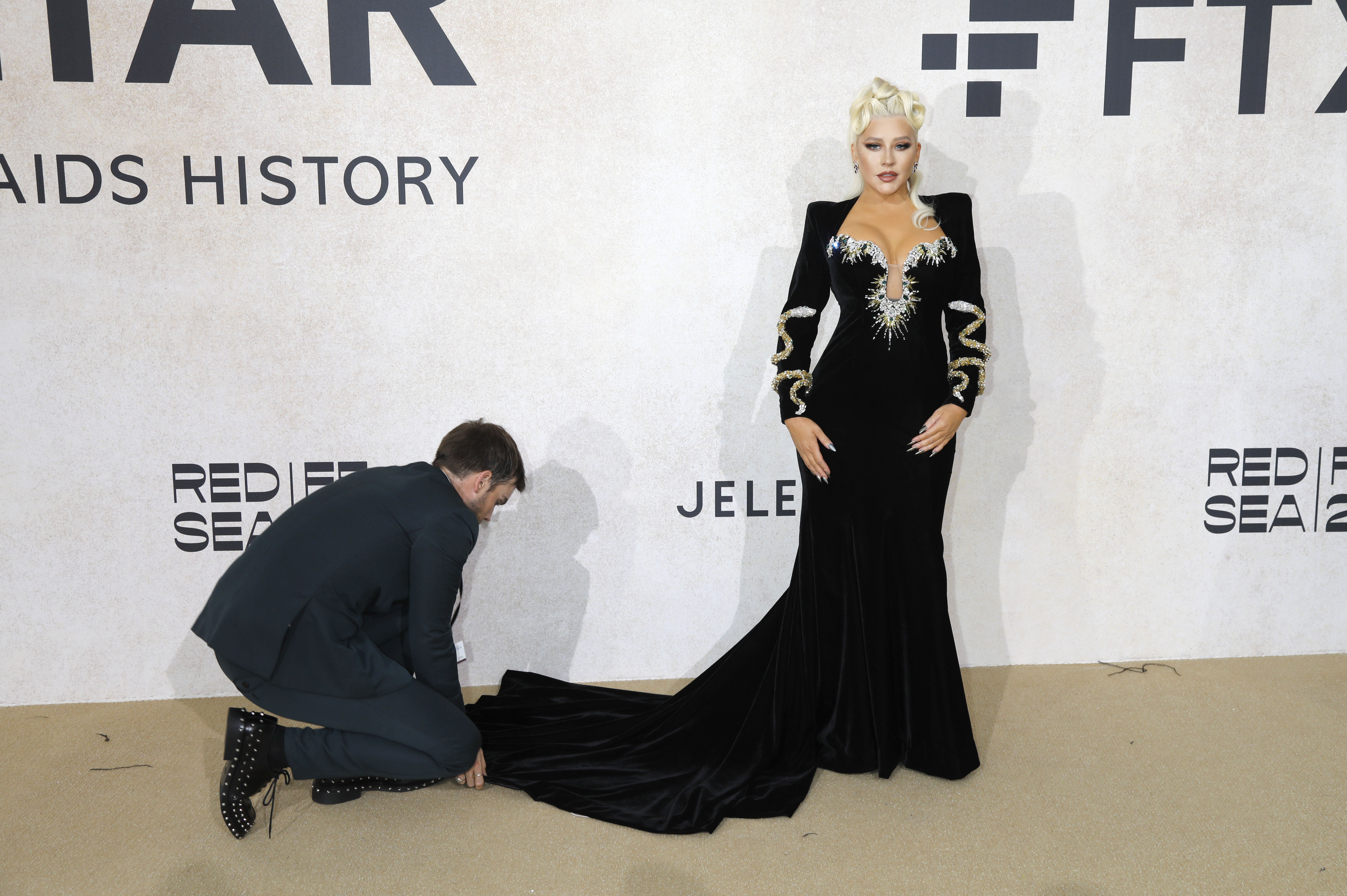 amfAR_Gala_Cannes_2022_-_May_26_-_0003_XtinaDaily.jpg amfAR_Gala_Cannes_2022_-_May_26_-_0003_XtinaDaily.jpg