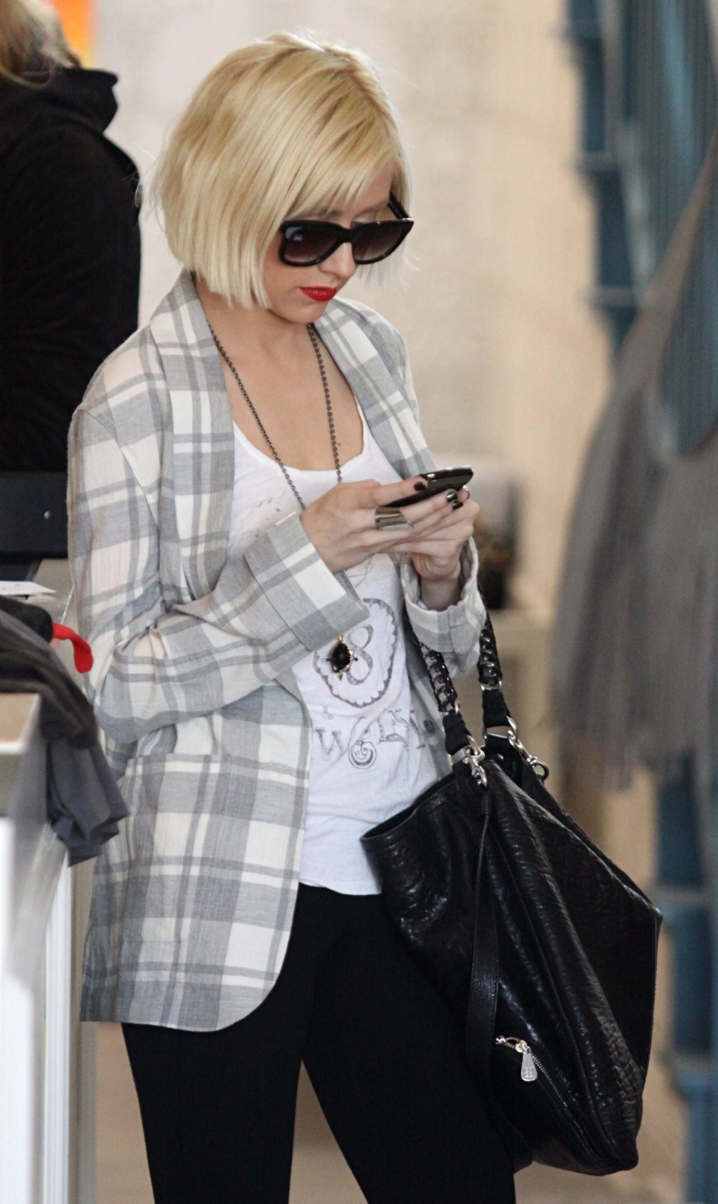 buzz_091203OSM_ChristinaAguilera_19.jpg buzz_091203OSM_ChristinaAguilera_19.jpg