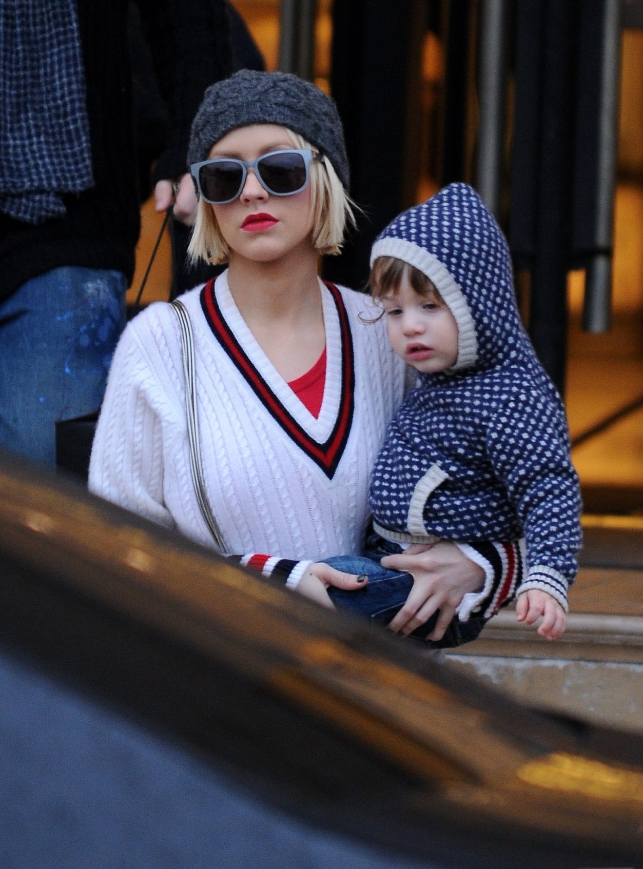 buzz_091230MVCP_ChristinaAguilera_015.jpg buzz_091230MVCP_ChristinaAguilera_015.jpg