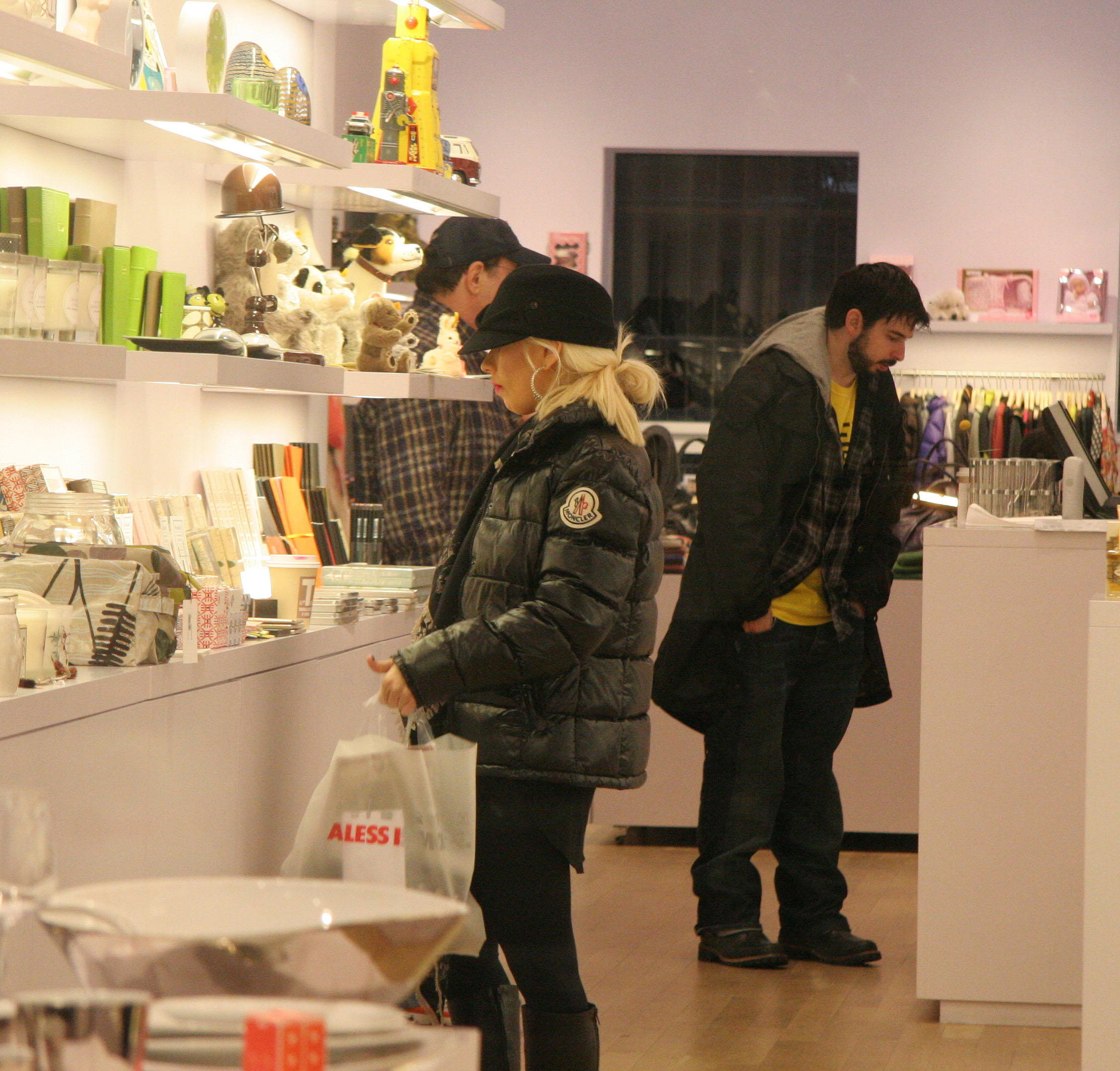 hi_12297665981095.jpg hi_12297665981095.jpg