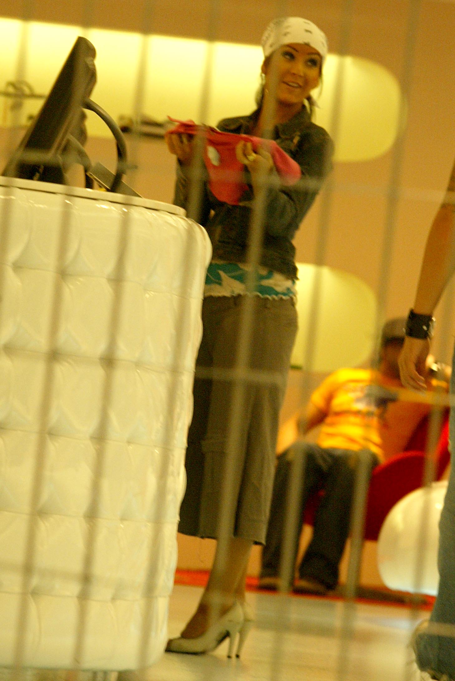 miss_sixty_aug12_1060906079.jpg miss_sixty_aug12_1060906079.jpg