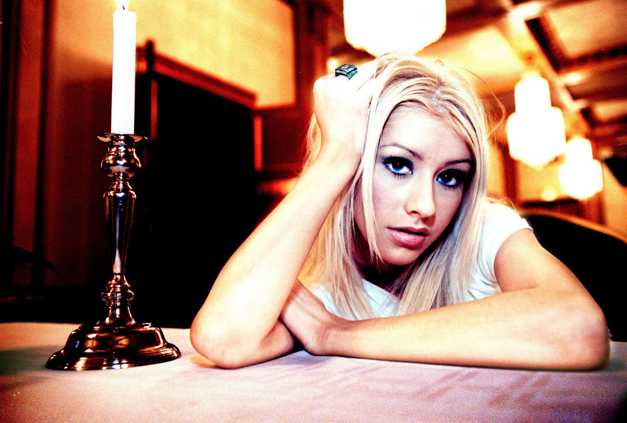 Keywords: Christina Aguilera, 1999, Sararing Strom Keywords: Christina Aguilera, 1999, Sararing Strom