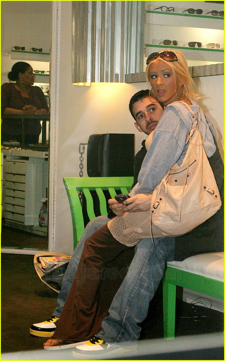 shopping2_june5_1181166948.jpg shopping2_june5_1181166948.jpg