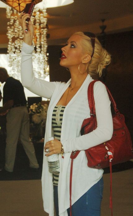 shopping_aug14_1187215678.jpg shopping_aug14_1187215678.jpg