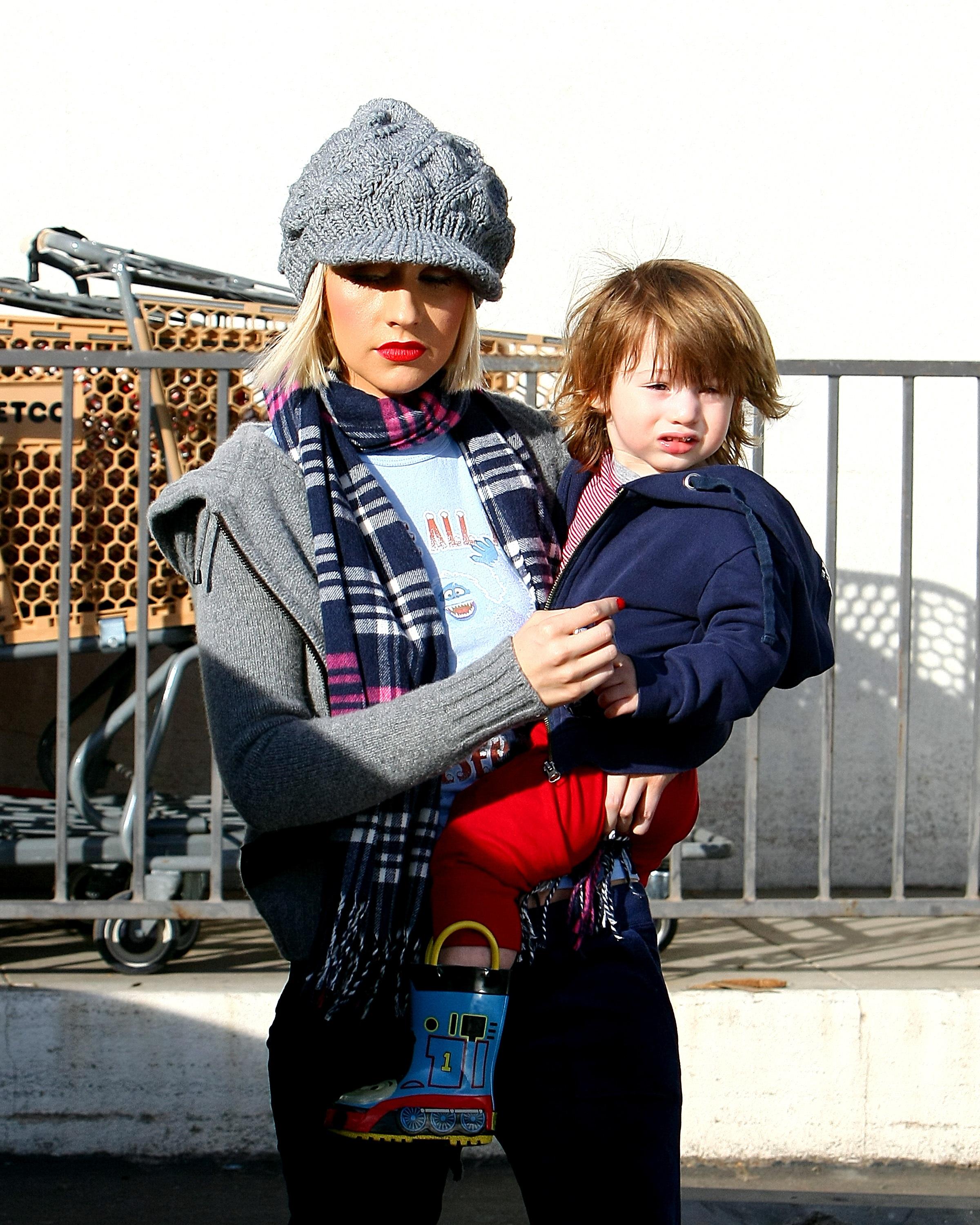 shopping_dec24_1261873675.jpg shopping_dec24_1261873675.jpg