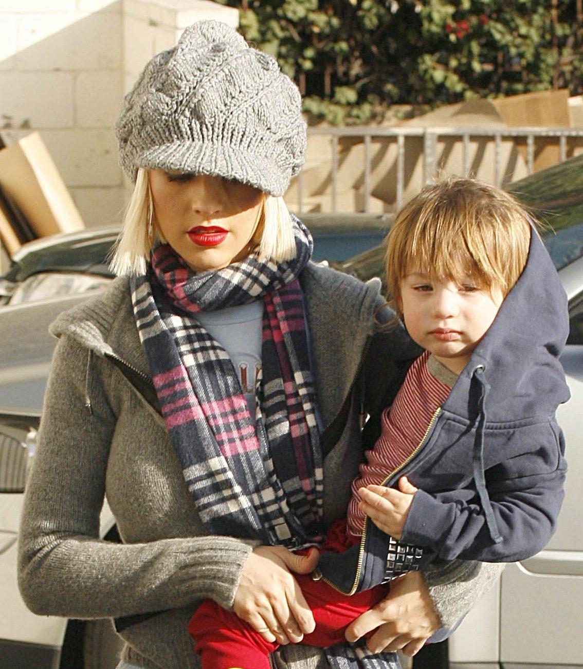 shopping_dec24_1261873728.jpg shopping_dec24_1261873728.jpg