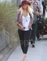 Filename=45895070.JPG
Filesize=34KiB
Dimensions=352x512
Date added=Jan 21, 2019 45895070.JPG