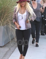 Filename=45895076.JPG
Filesize=29KiB
Dimensions=318x512
Date added=Jan 21, 2019 45895076.JPG