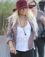 Filename=45895080.JPG
Filesize=29KiB
Dimensions=364x512
Date added=Jan 21, 2019 45895080.JPG