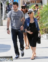 Filename=71874028.jpg
Filesize=320KiB
Dimensions=1334x2000
Date added=Jan 22, 2019 71874028.jpg