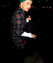 At_Osteria_Mozza_-_January_4_-_Christina_Aguilera_Daily_021.jpg