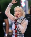 CBS__The_Early_Show_-_June_9_-_Christina_Aguilera_Daily_00321.jpg