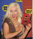 Christina_Aguilera_DVD_Release_Signing_at_Best_Buy_-_February_5_-__Christina_Aguilera_Daily_1.jpg