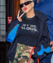 Christina_Aguilera_Daily_-__Leaving_her_hotel_in_NYC_-_0006.jpg