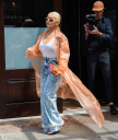 Christina_Aguilera_Daily_-__Spotted_out_in_New_York_City_June_27_1_-_0020.jpg