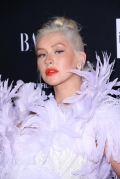 Filename=Christina_Aguilera_Harpers_Bazaar_Icons_102992517.jpg
Filesize=122KiB
Dimensions=667x1000
Date added=Jan 07, 2019 Christina_Aguilera_Harpers_Bazaar_Icons_102992517.jpg