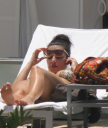 Christina_Aguilera_and_Kim_Kardashian_lounge_by_the_pool_for_a_friends_bachelor_party_at_the_Fountainebleau_in_Miami_-_June_12_-_Christina_Aguilera_Daily_00119.jpg
