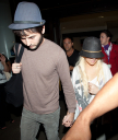 Christina_and_Matt_arriving_LAX_Airport_-_August_20_-_Christina_Aguilera_Daily_005.jpg