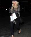 Dinner_Date_with_Jordan_-_September_22_-_Christina_Aguilera_Daily_0005.jpg