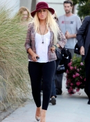 Filename=Going_to_the_recording_studio_-_June_23_-_Christina_Aguilera_Daily_006.jpg
Filesize=1380KiB
Dimensions=1525x2333
Date added=Apr 26, 2023 Going_to_the_recording_studio_-_June_23_-_Christina_Aguilera_Daily_006.jpg
