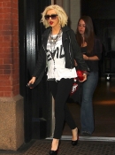 Filename=Leaving_a_Hotel_in_NYC_-_May_6_-_Christina_Aguilera_Daily_0009.jpg
Filesize=1777KiB
Dimensions=1798x2700
Date added=Apr 12, 2023 Leaving_a_Hotel_in_NYC_-_May_6_-_Christina_Aguilera_Daily_0009.jpg