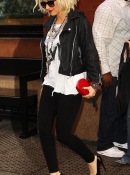 Filename=Leaving_a_Hotel_in_NYC_-_May_6_-_Christina_Aguilera_Daily_0012.jpg
Filesize=1496KiB
Dimensions=1424x2700
Date added=Apr 12, 2023 Leaving_a_Hotel_in_NYC_-_May_6_-_Christina_Aguilera_Daily_0012.jpg