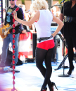 NBC_s_Today_Show_-_June_8_-_Christina_Aguilera_Daily_00150.jpg