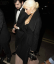October_17_-_Christina_Aguilera_Daily_02.jpg