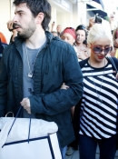 Shopping_On_Rodeo_Drive_With_Jordan_-_March_21_-__Christina_Aguilera_Daily_61.jpg