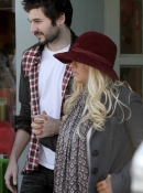 Filename=Xtina___Matt_shopping_in_Beverly_Hills_-_December_10_-_Christina_Aguilera_Daily_01.jpg
Filesize=2038KiB
Dimensions=2338x3588
Date added=May 02, 2023 Xtina___Matt_shopping_in_Beverly_Hills_-_December_10_-_Christina_Aguilera_Daily_01.jpg