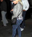 Xtina_at_her_hotel_-_May_11_-_Christina_Aguilera_Daily_027.jpg