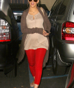 _Leave_a_doctor_s_office_via_the_back_entrance_-_October_31_-__Christina_Aguilera_Daily_02.jpg