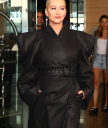 christina-aguilera-leaving-the-tonight-show-in-nyc-61418-12.jpg