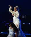 christina-aguilera_26102018e_05.jpg