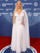xtinadaily_christina_aguilera_11th_Breakthrough_Prize_Ceremony_at_Barker_Hangar_4654664674680.jpg