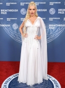 xtinadaily_christina_aguilera_11th_Breakthrough_Prize_Ceremony_at_Barker_Hangar_5135145155160.jpg