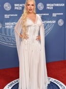 xtinadaily_christina_aguilera_11th_Breakthrough_Prize_Ceremony_at_Barker_Hangar_5495505515520.jpg
