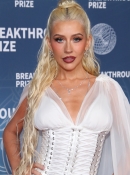 xtinadaily_christina_aguilera_11th_Breakthrough_Prize_Ceremony_at_Barker_Hangar_5895905915920.jpg
