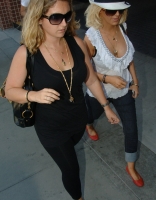 Filename=xtinadailycom0032.jpg
Filesize=328KiB
Dimensions=1281x2000
Date added=Jan 15, 2019 xtinadailycom0032.jpg