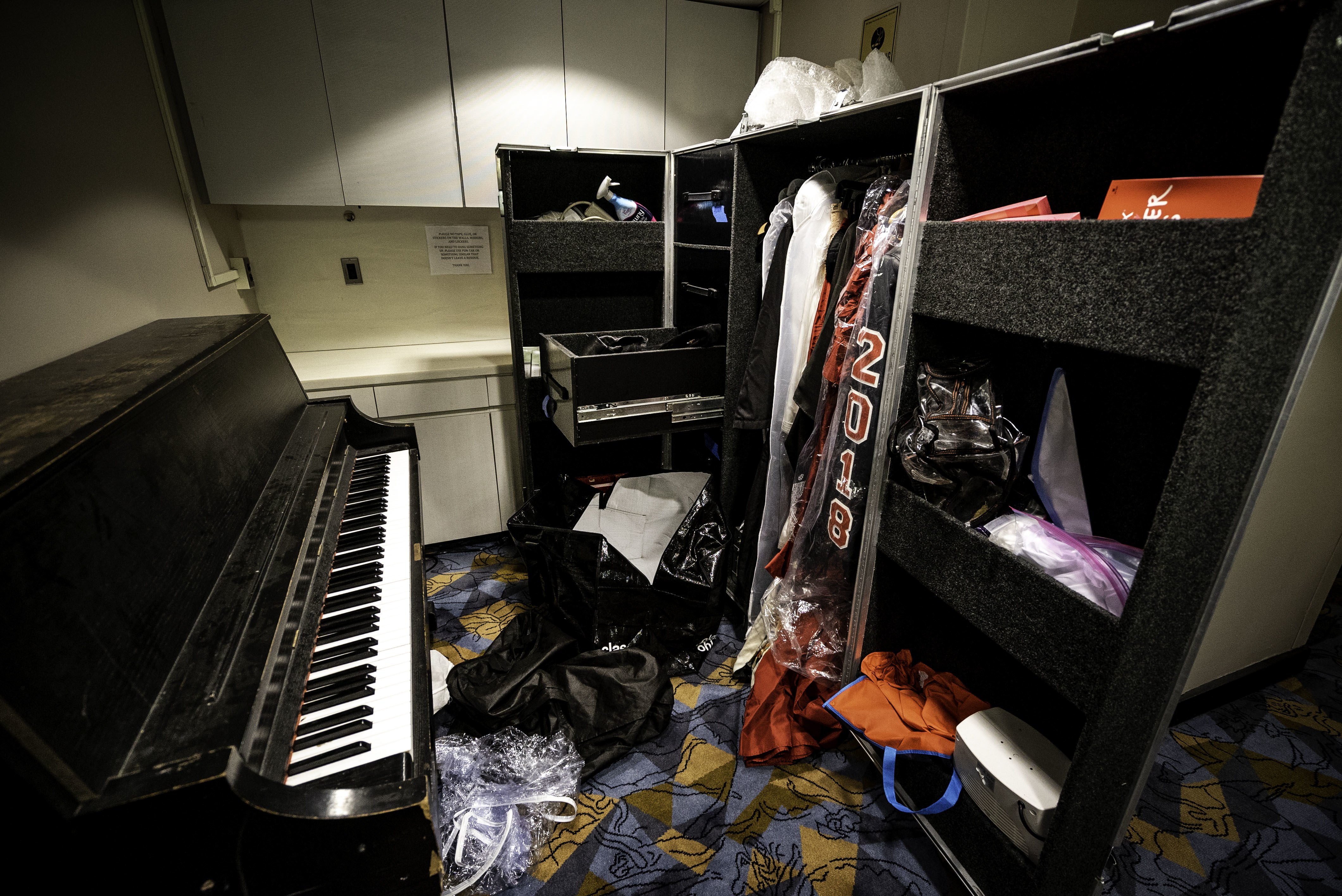 “Wardrobe getting packed up to advance to our next tour stop… Looks messier than it actually is amid the chaos of loading up…â€
“Wardrobe getting packed up to advance to our next tour stop… Looks messier than it actually is amid the chaos of loading up…â€