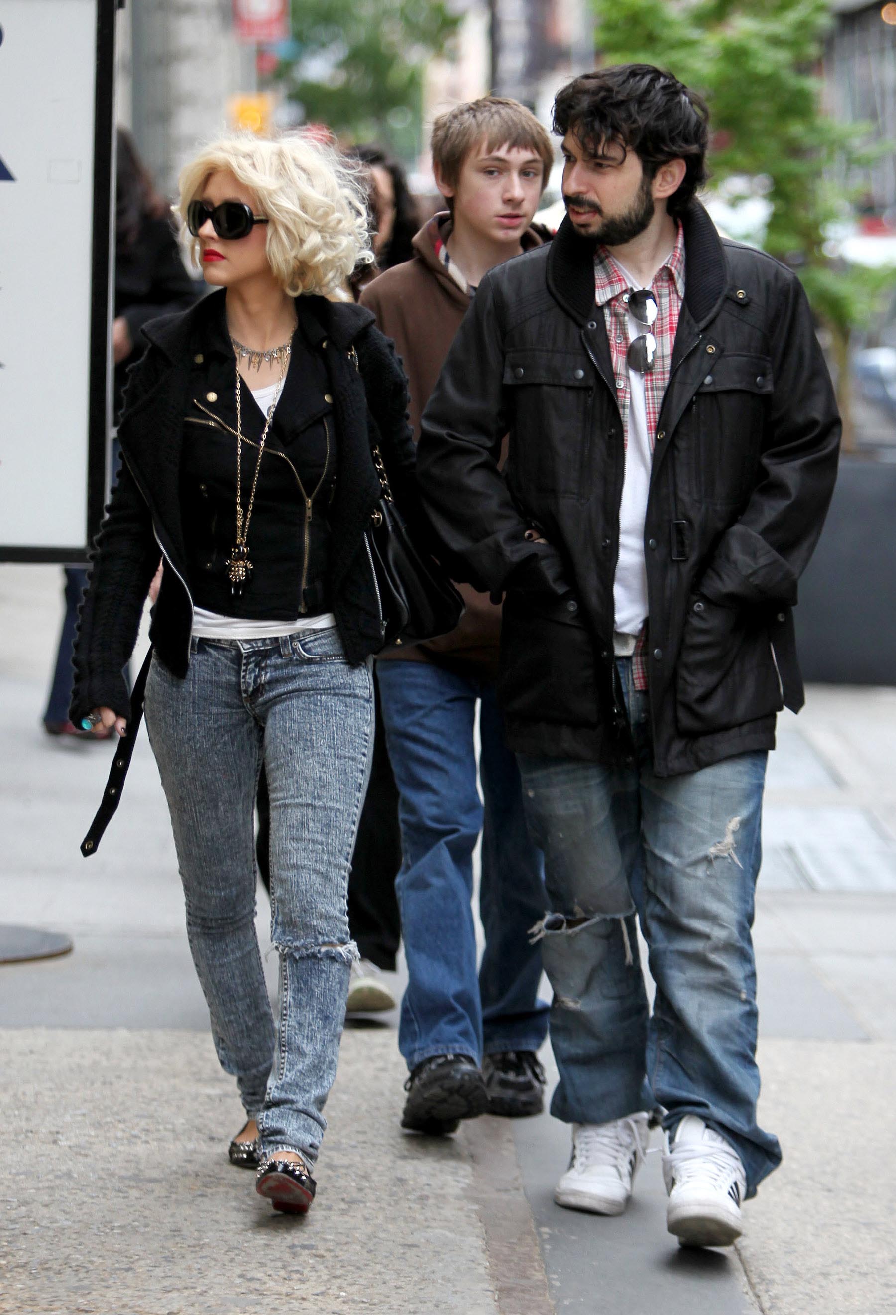 xtinadaily_26047.jpg xtinadaily_26047.jpg