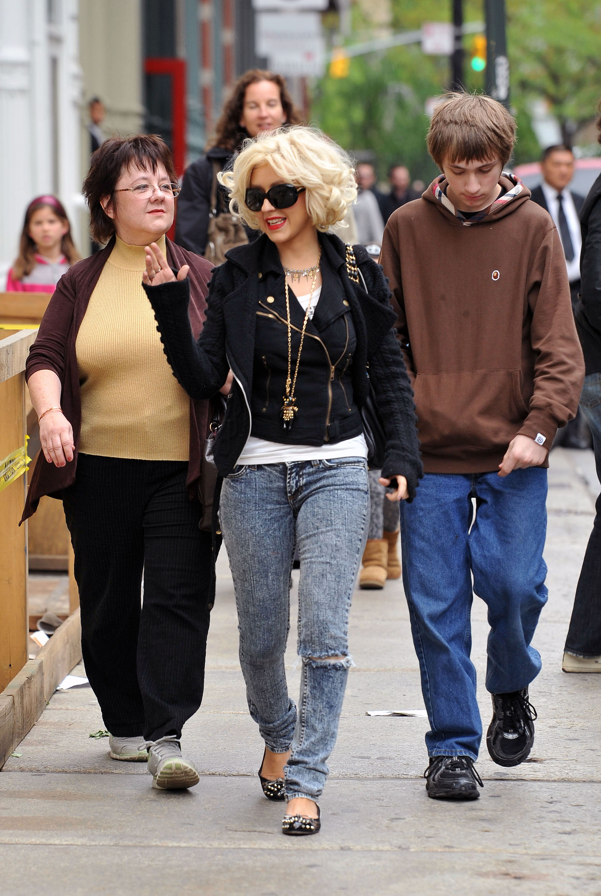 xtinadaily_26092.jpg xtinadaily_26092.jpg