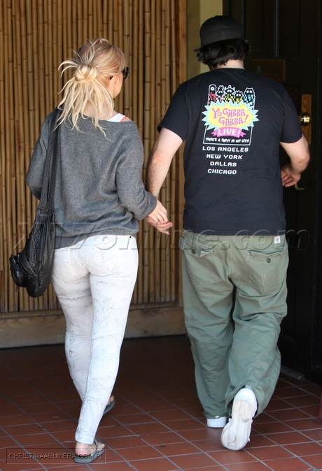 xtinadaily_4978003~0.jpg xtinadaily_4978003~0.jpg